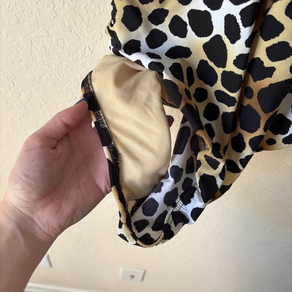 Miraclesuit | Women's Leopard Print Ruched Tummy Control Swimsuit Size 14 - Picture 8 of 8